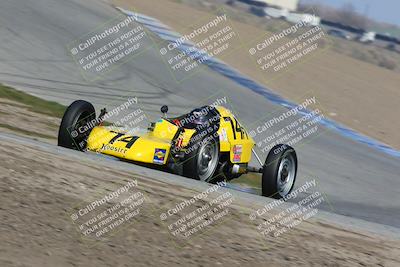 media/Feb-19-2022-Cal Club SCCA Super Tour (Sat) [[420969159b]]/Group 3/Race (Grapevine)/